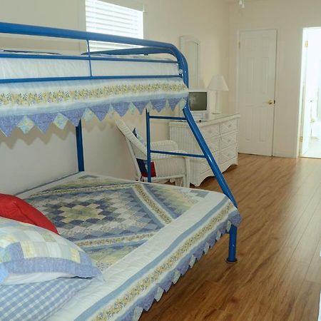 Pineapple Place Appartement Pompano Beach Buitenkant foto