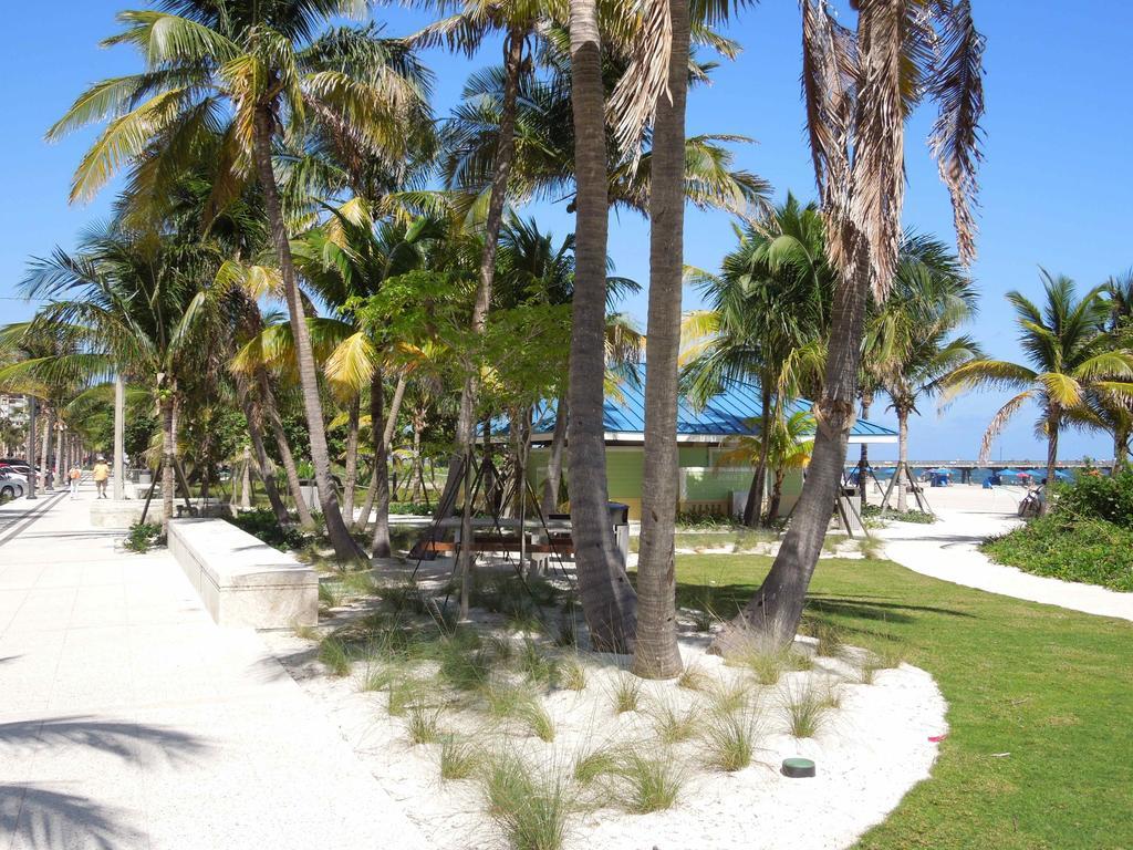 Pineapple Place Appartement Pompano Beach Buitenkant foto