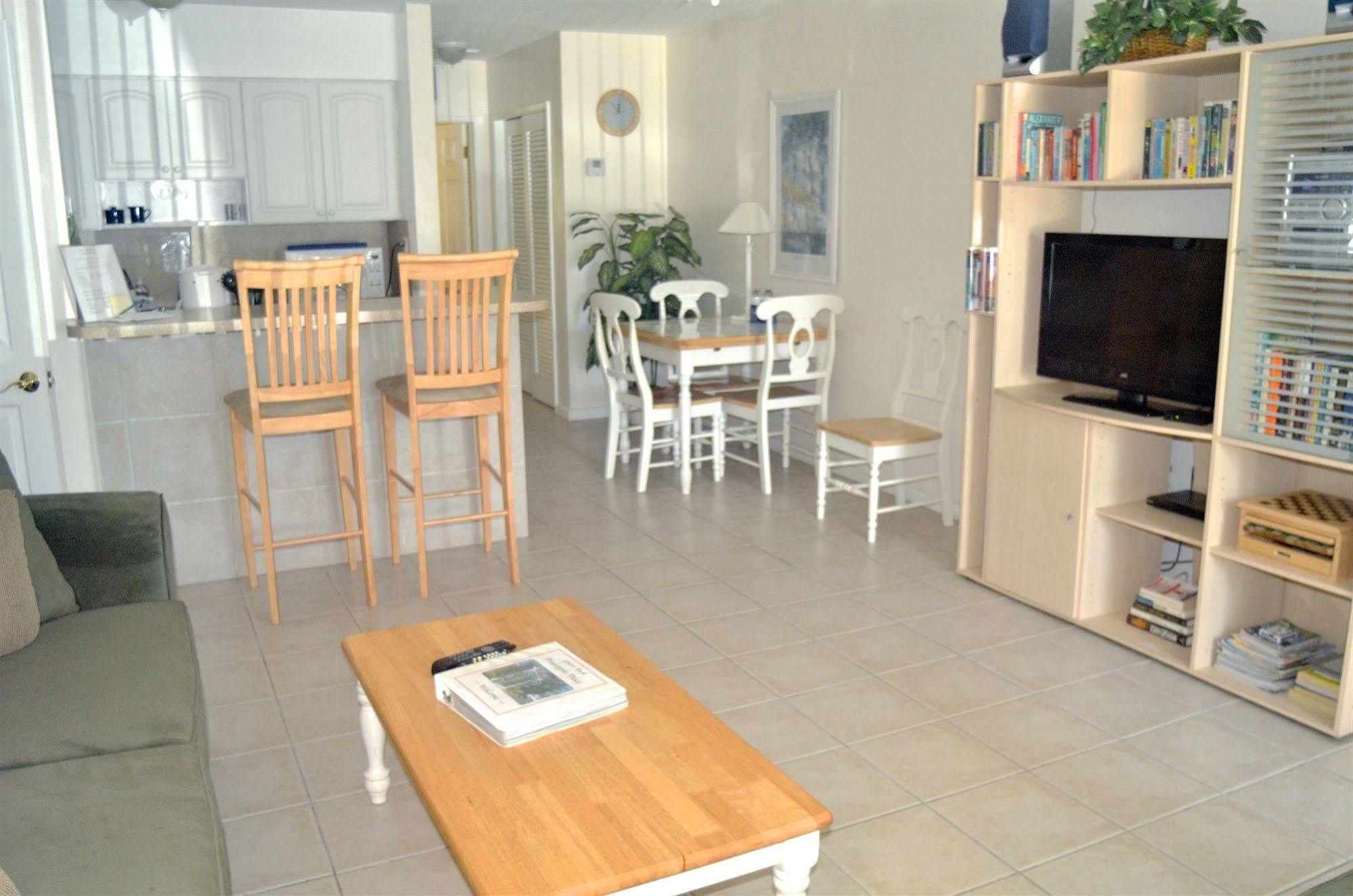 Pineapple Place Appartement Pompano Beach Buitenkant foto